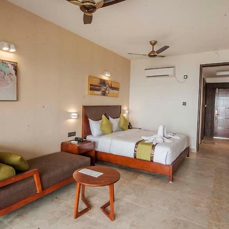 Hotel Sonar Bangla Taki Hasnabad Eksteriør bilde