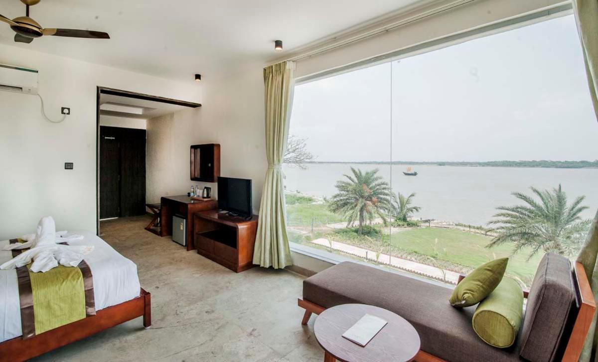 Hotel Sonar Bangla Taki Hasnabad Eksteriør bilde