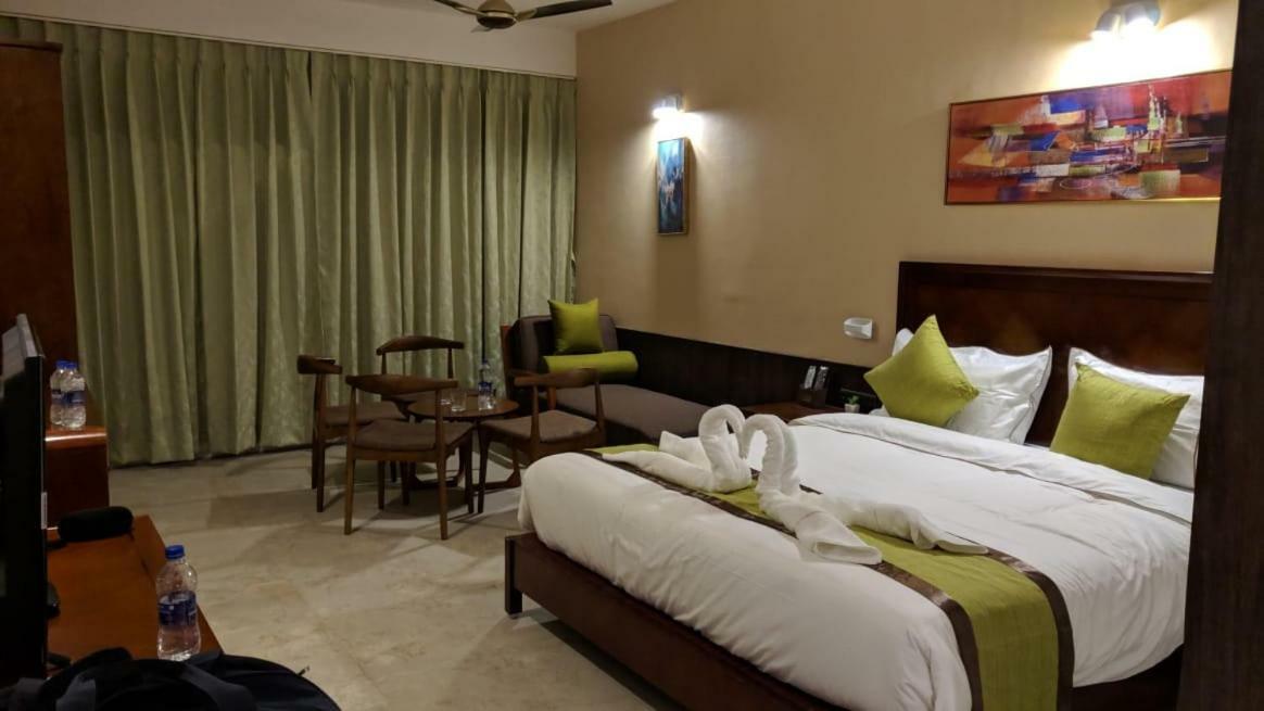 Hotel Sonar Bangla Taki Hasnabad Eksteriør bilde