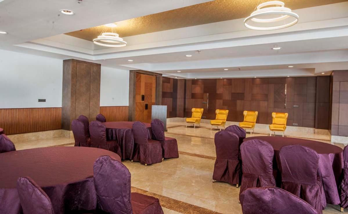 Hotel Sonar Bangla Taki Hasnabad Eksteriør bilde